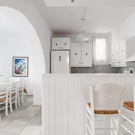 Villa Waterfront With Breathtaking Views 3 Páros